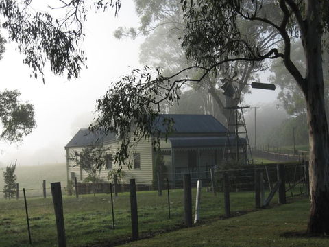 Belvoir B & B Cottages - Mackay Tourism 3