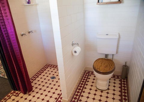 Belvoir B & B Cottages - Mackay Tourism 4