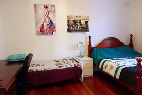 Rose Avenue Home Stay - Mackay Tourism 6
