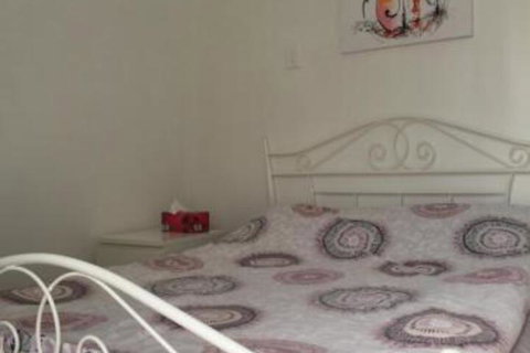 Rose Avenue Home Stay - Mackay Tourism 7