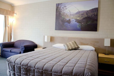 Baybrook Motor Inn & Apartments - Mackay Tourism 1