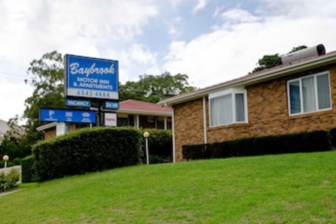Baybrook Motor Inn & Apartments - Mackay Tourism 0