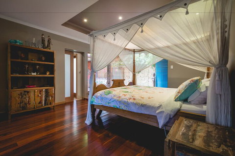 Albany Bali Style Accommodation - Mackay Tourism 2