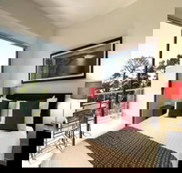 The Waves Apartments - Mackay Tourism