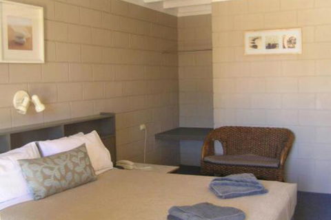 Dongara Old Mill Motel - Mackay Tourism 5