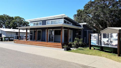 Agnes Water Beach Holidays - Mackay Tourism 1