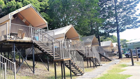 Agnes Water Beach Holidays - Mackay Tourism 6