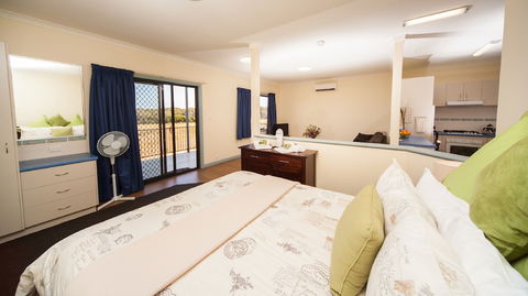 Nutkin Lodge - Mackay Tourism 1