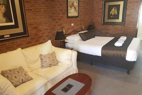 Bulahdelah Motor Lodge - Mackay Tourism 0