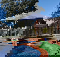 Golden Reef Motor Inn - Mackay Tourism