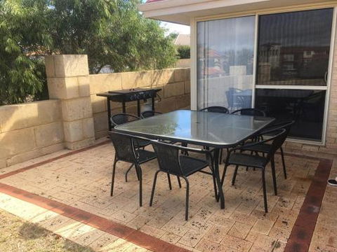 Port Bouvard Beach Holiday Home Mandurah - Mackay Tourism 2