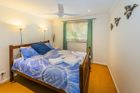 Safety Beach Ocean Bungalows - Mackay Tourism 5