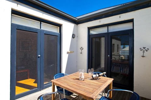 Port Boutique Accommodation - Mackay Tourism 6