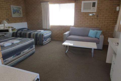 Aspley Pioneer Motel - Mackay Tourism 3