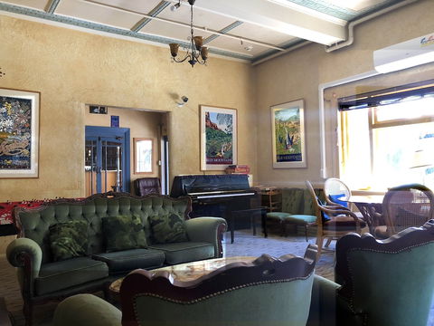Clarendon Motel And Guesthouse - Mackay Tourism 1
