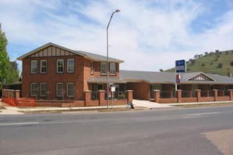 Gabriel Motor Inn - Mackay Tourism 0