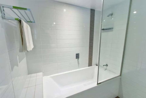 Mackay Oceanside Central Hotel - Mackay Tourism 6