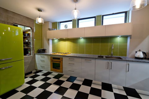 Retro House - Mackay Tourism 3