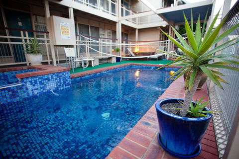 MAS Country Riverboat Lodge Motor Inn - Mackay Tourism 6