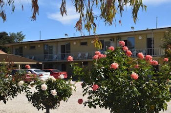 Big River Motel - Mackay Tourism 0