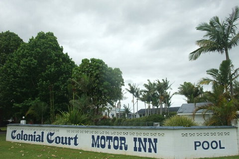 Colonial Court Motor Inn - Mackay Tourism 3