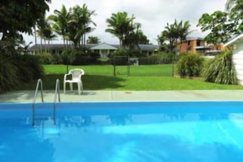 Colonial Court Motor Inn - Mackay Tourism 4