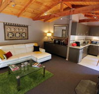 Mirkwood Forest Self contained Spa Cottages - Mackay Tourism