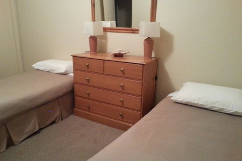 Golf View Apartment 7 - Mackay Tourism 1