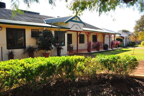Busselton Guest House - Mackay Tourism 1
