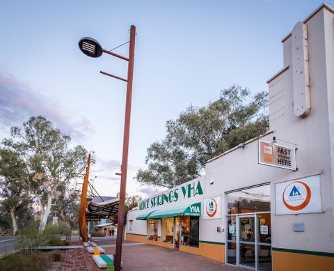 Alice Springs YHA - Hostel - Mackay Tourism 0