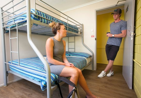 Airlie Beach YHA - Hostel - Mackay Tourism 6