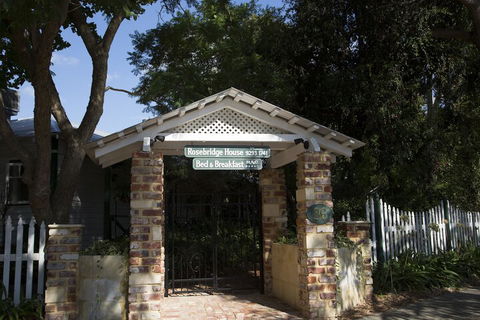 Rosebridge House Bed & Breakfast Adult Retreat - Mackay Tourism 2