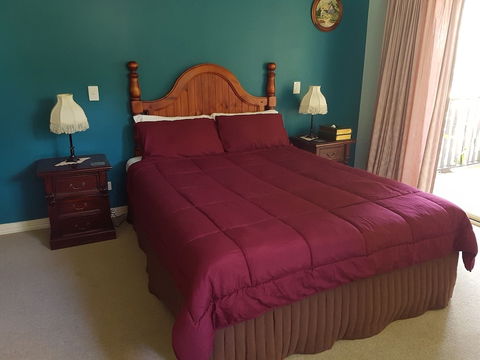 Tambaridge Bed And Breakfast - Mackay Tourism 4
