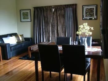 A Sacred Mountain Retreat - Mackay Tourism 5