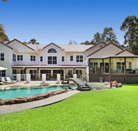Kingfishers Manor - Mackay Tourism