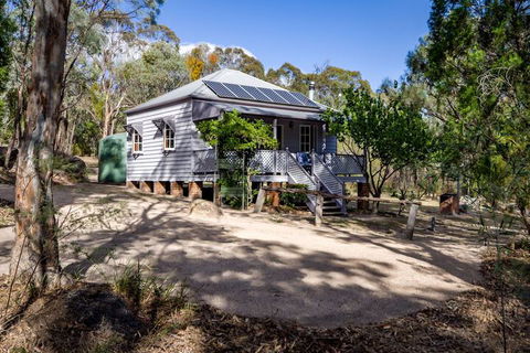 Cypress Ridge Cottages - Mackay Tourism 6