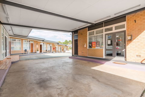 Queanbeyan Motel - Mackay Tourism 2