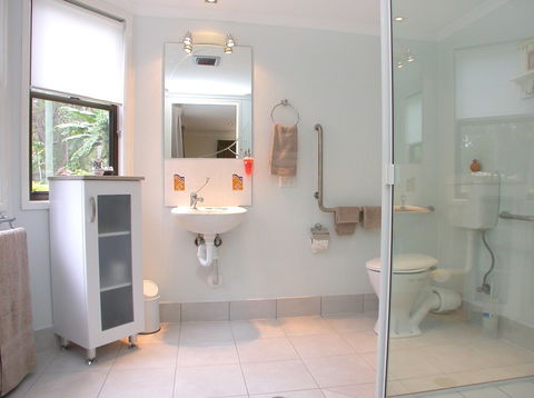 Poppies Bed & Breakfast - Mackay Tourism 7