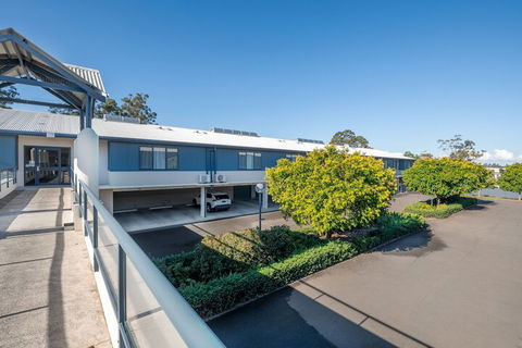 Hawkesbury Race Club Motel - Mackay Tourism 1