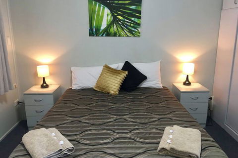 Hatton Vale Motel - Mackay Tourism 4