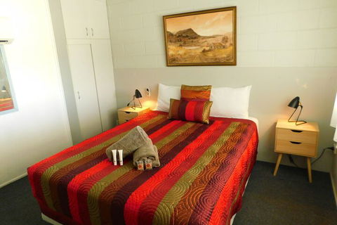 Hatton Vale Motel - Mackay Tourism 6