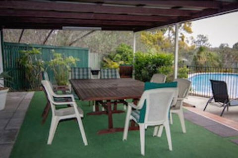 Hatton Vale Motel - Mackay Tourism 1
