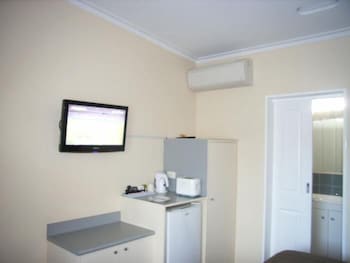 Bairnsdale Main Motel - Mackay Tourism 6