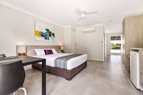 Econo Lodge Beachside - Mackay Tourism 5