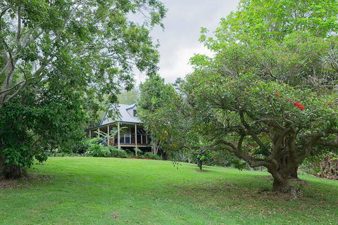 Jacaranda Cottages - Mackay Tourism 1