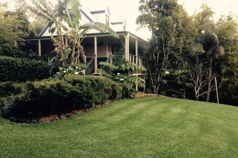Jacaranda Cottages - Mackay Tourism 2