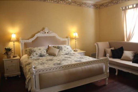 Collingrove Homestead - Mackay Tourism 6