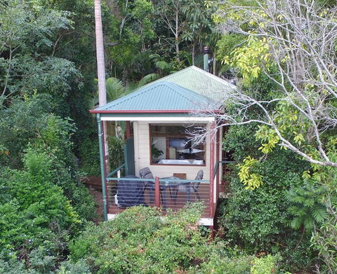 Lillypilly's Cottages & Day Spa - Mackay Tourism 3