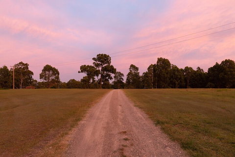 Hunter Hideaway Cottages - Mackay Tourism 6