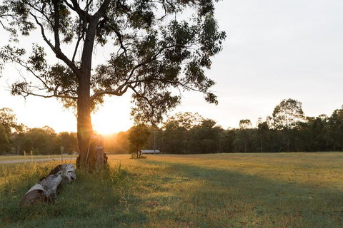 Hunter Hideaway Cottages - Mackay Tourism 1
